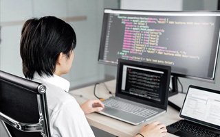 长葛 api php源码,下载的php源码怎么运行呢？